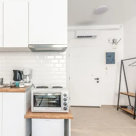 Brand New Near Downtown Appartement